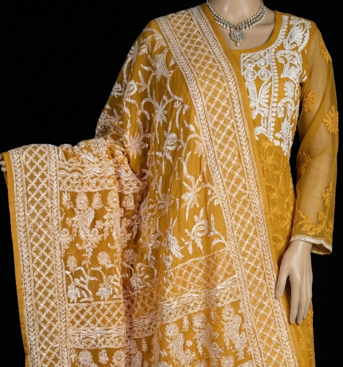 Chikankari Dupatta