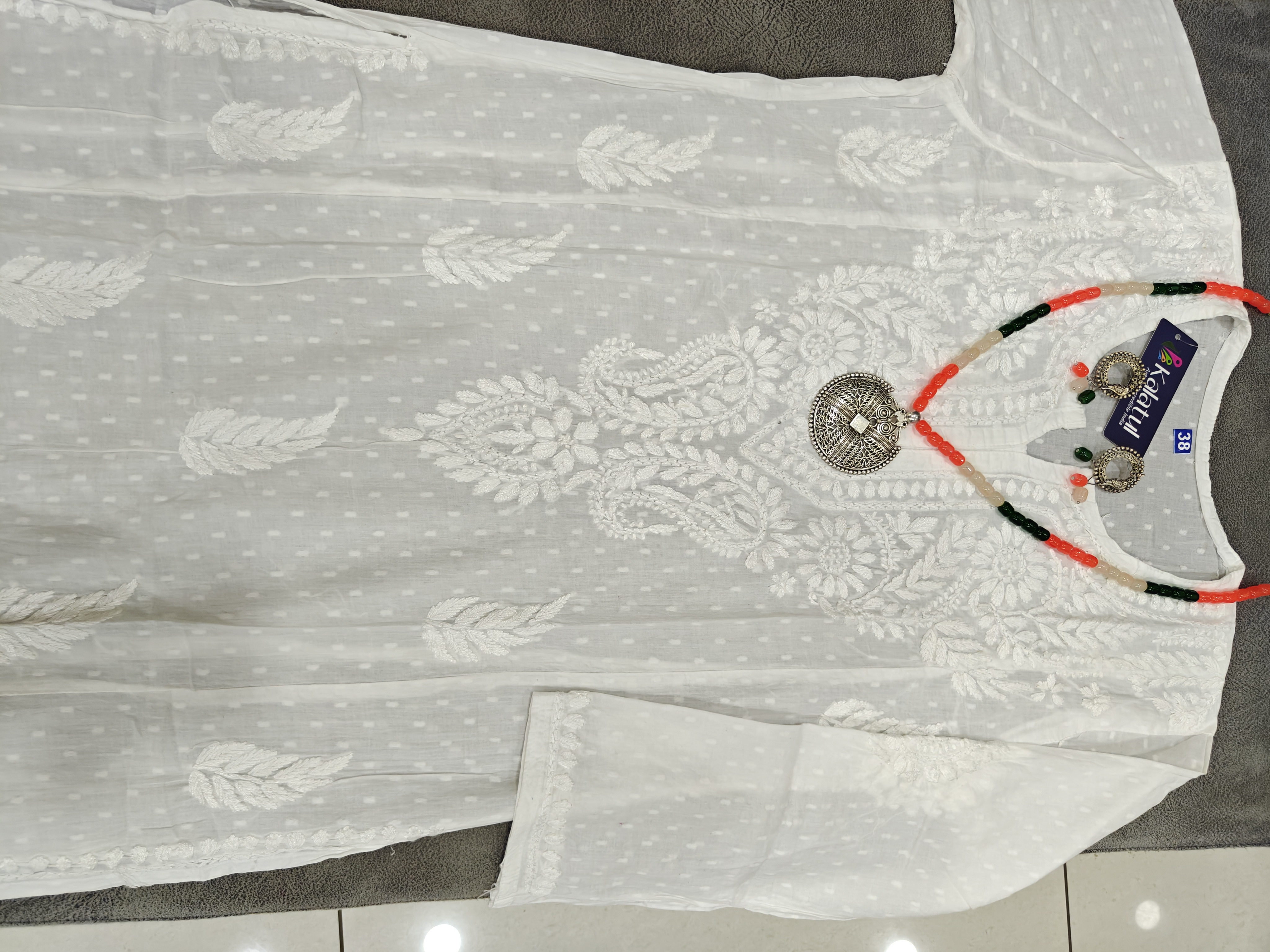 samaira chikankari kurti
